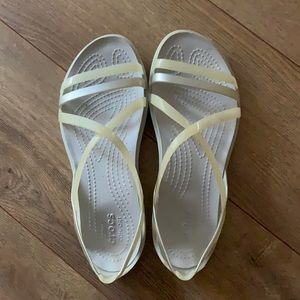 Crocs Isabella Sandals Sz 6 White and Grey